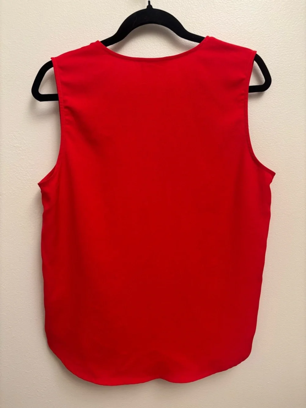 J.Crew Sleeveless Red V-Neck Ruffle Blouse Shell Top Medium - Picture 2 of 9
